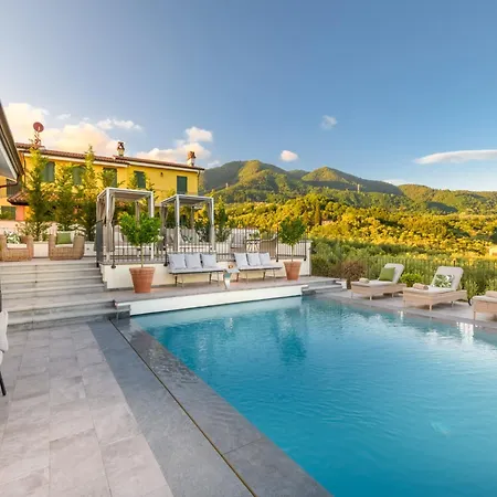 Luxury 7 Bedrooms With Pool Villa