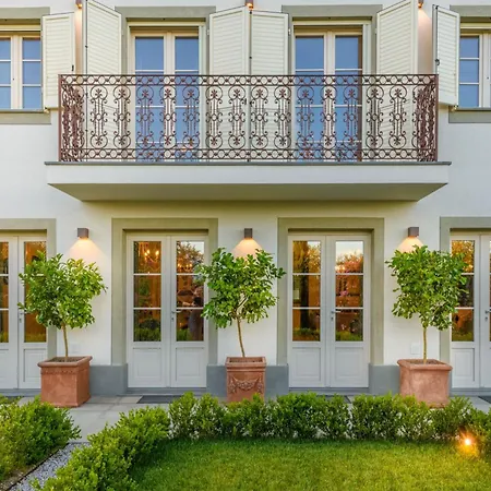 Luxury 7 Bedrooms With Pool Villa Piaggiori