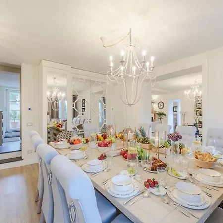 Villa Luxury 7 Bedrooms With Pool