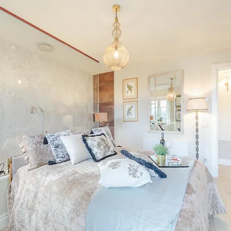 Villa Luxury 7 Bedrooms With Pool