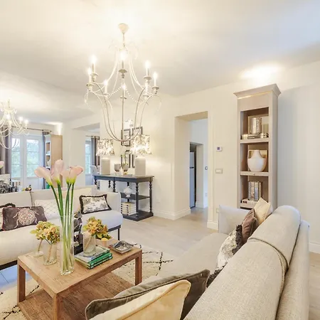 Luxury 7 Bedrooms With Pool Villa *