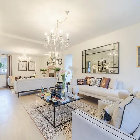 Villa Luxury 7 Bedrooms With Pool *