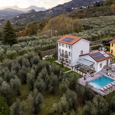 Luxury 7 Bedrooms With Pool Villa Piaggiori